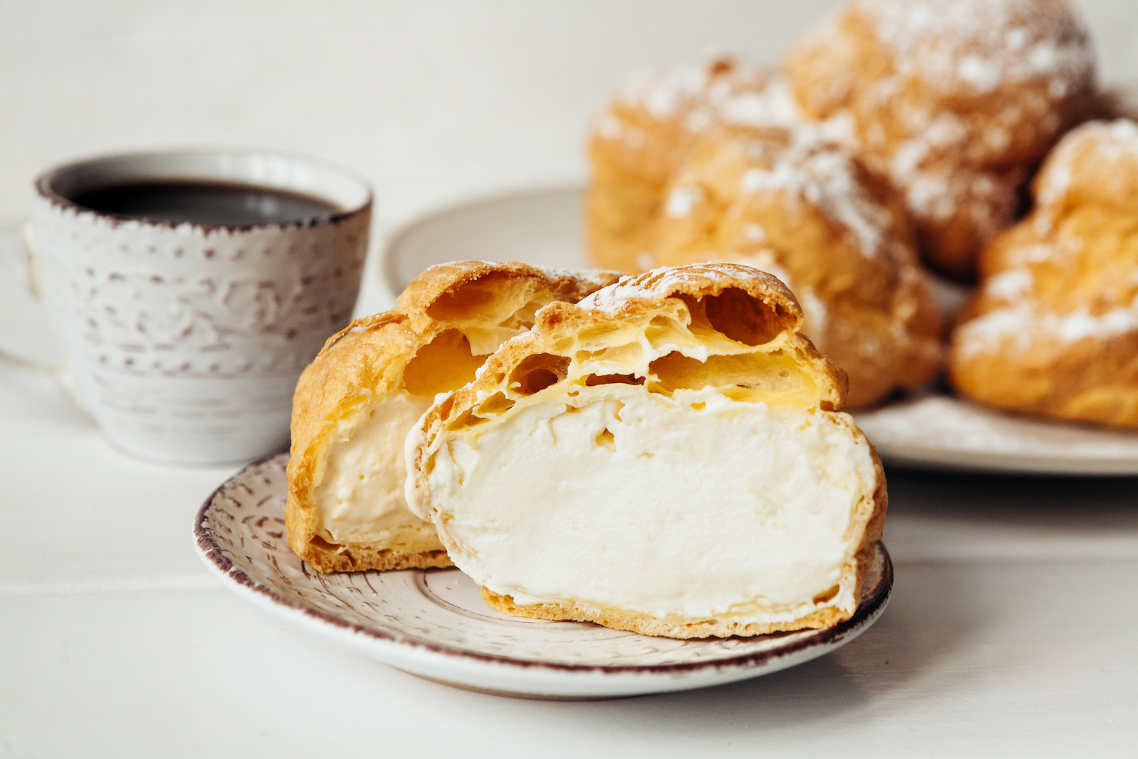 профітроль у розрізі